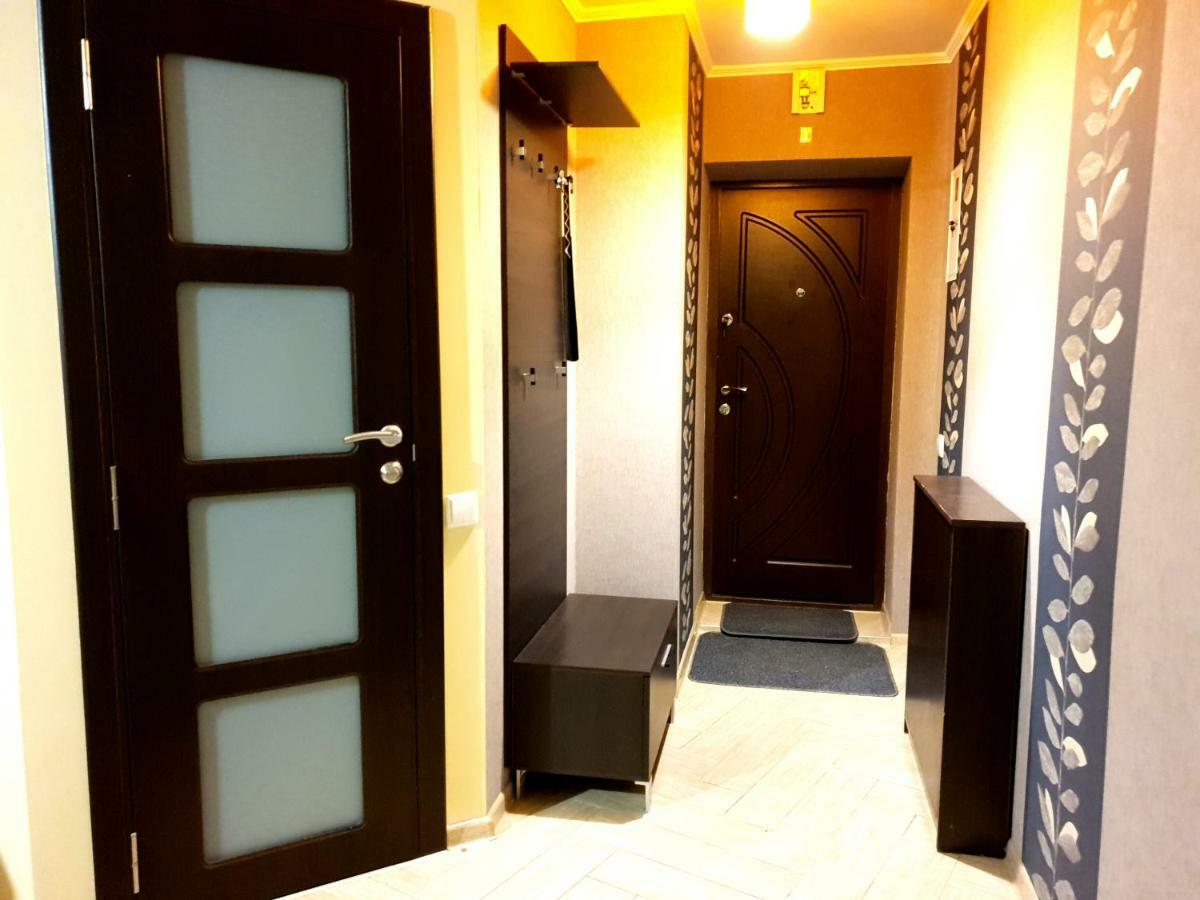 90-Avenue Apartments Chernivtsi Ngoại thất bức ảnh